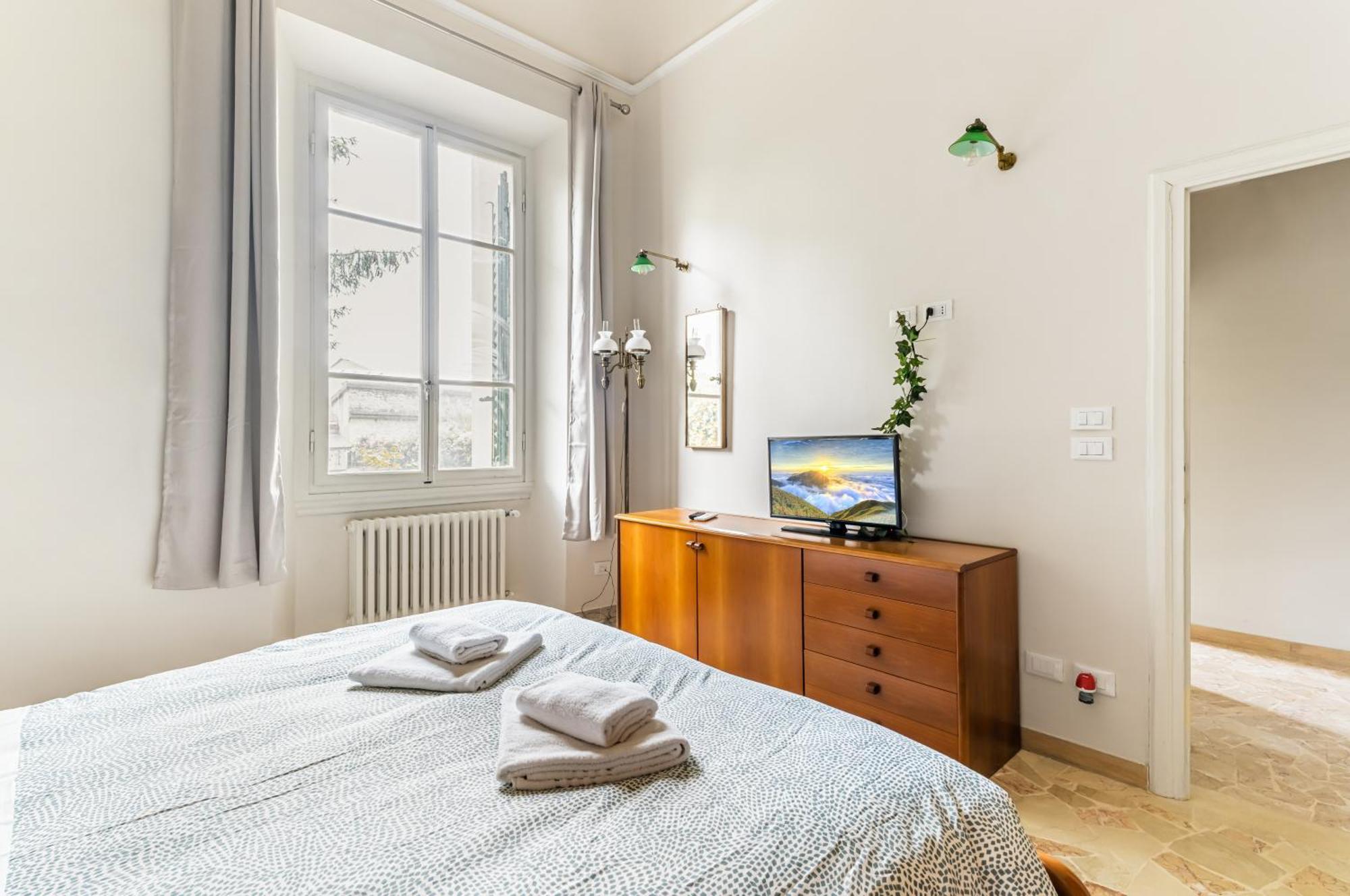 Bright Apartment With Private Garden And Balcony Florence Exterior photo